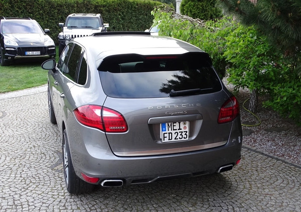 Porsche Cayenne cena 67700 przebieg: 221900, rok produkcji 2011 z Kałuszyn małe 742